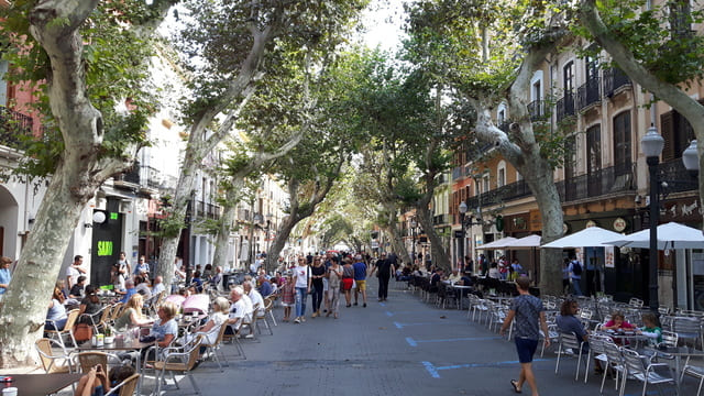 Einkaufsstrasse-Denia